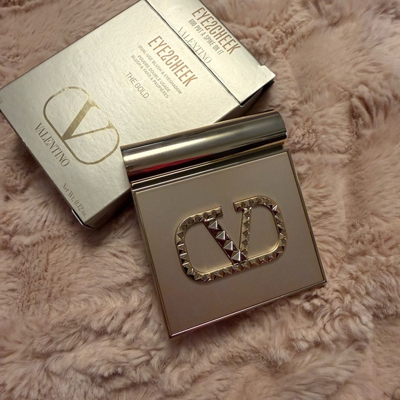 Valentino Other - Valentino Gold Stud-Embellished Compact Face Palette